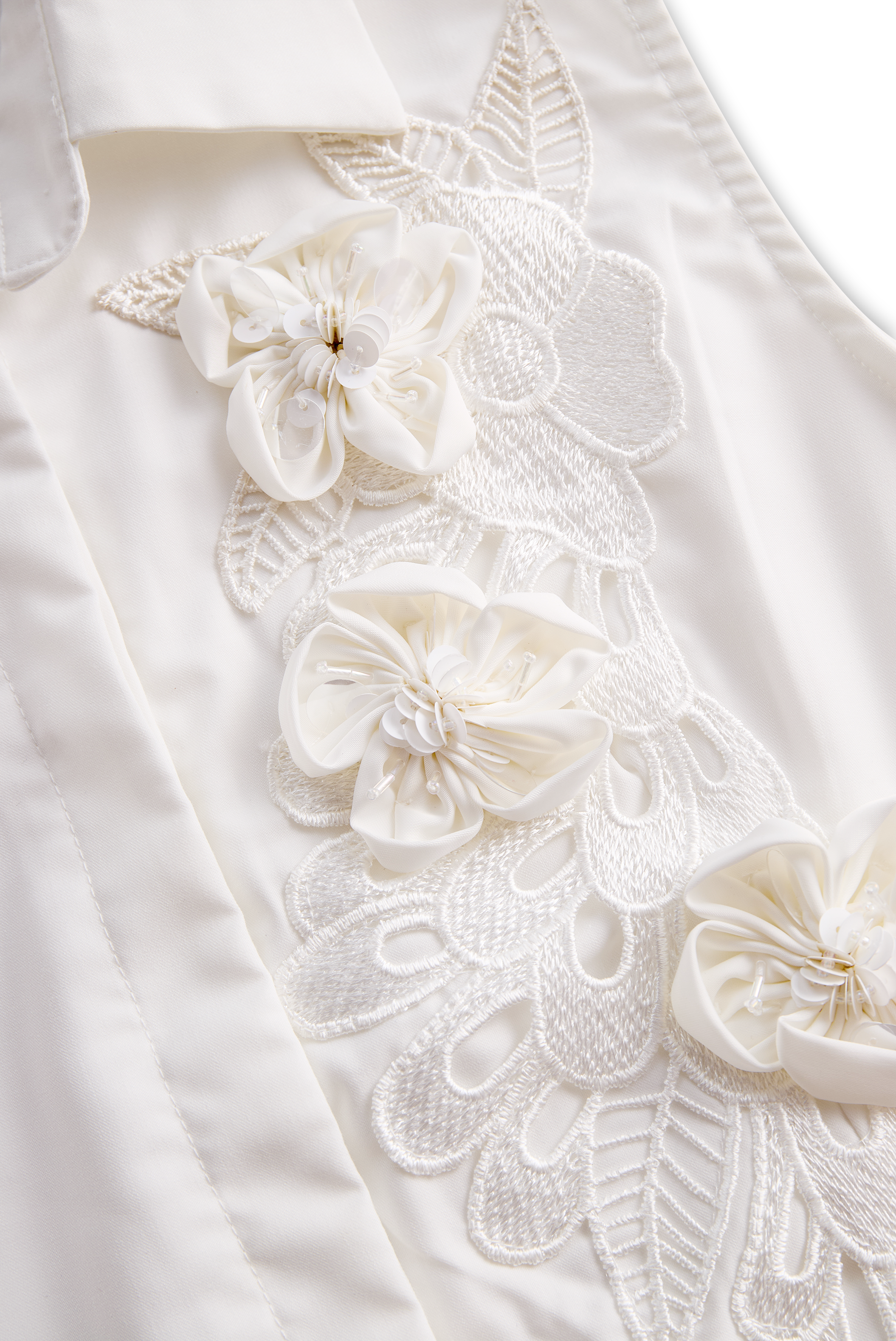 Léon Varel Sleeveless Shirt with 3D Floral Appliqué
