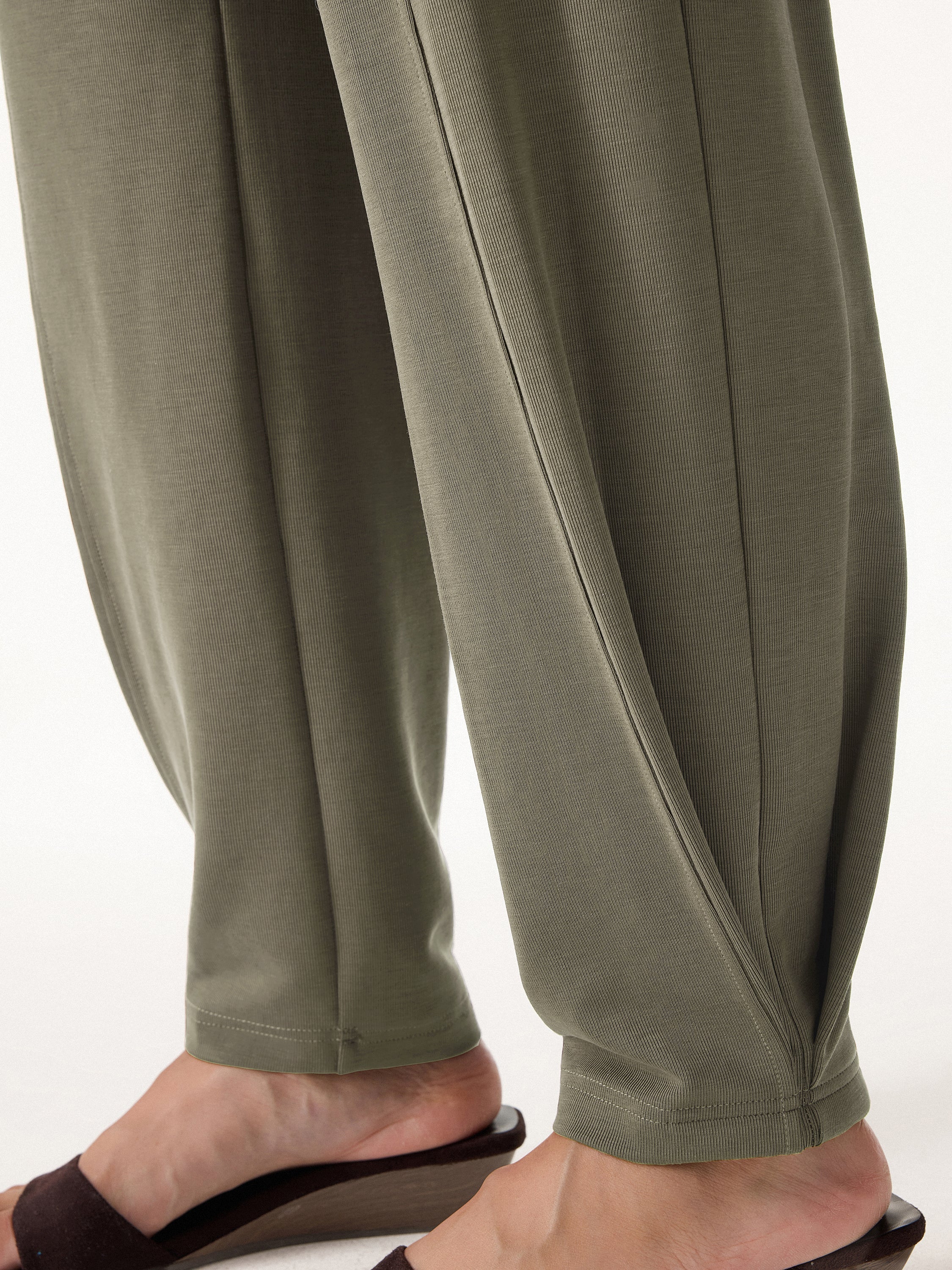 Sandwashed Mid Rise Cropped Balloon Pants