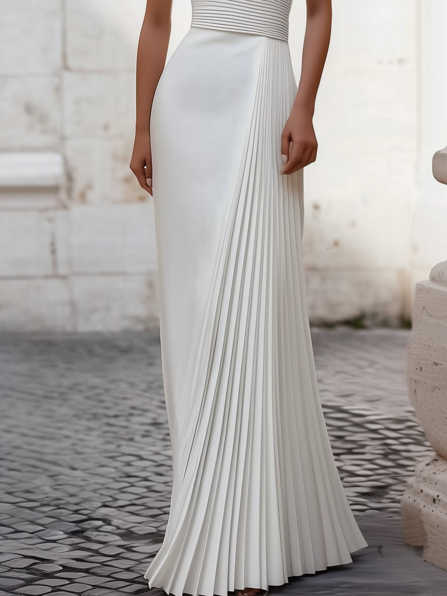 Léon Varel Elegant Satin Pleated Halter-Neck Evening Gown