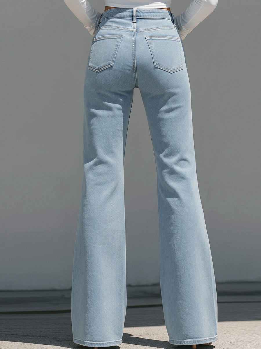 Léon Varel High-Waisted Light Blue Flared Jeans With Raw Edge Seams