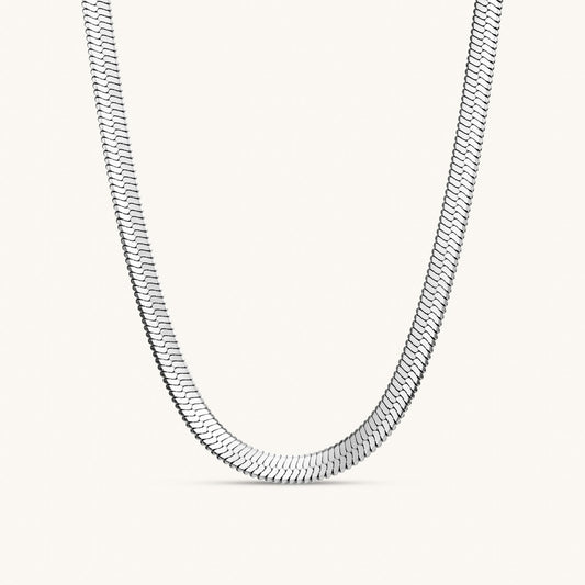 Bold Herringbone Necklace – Silver by Léon Varel