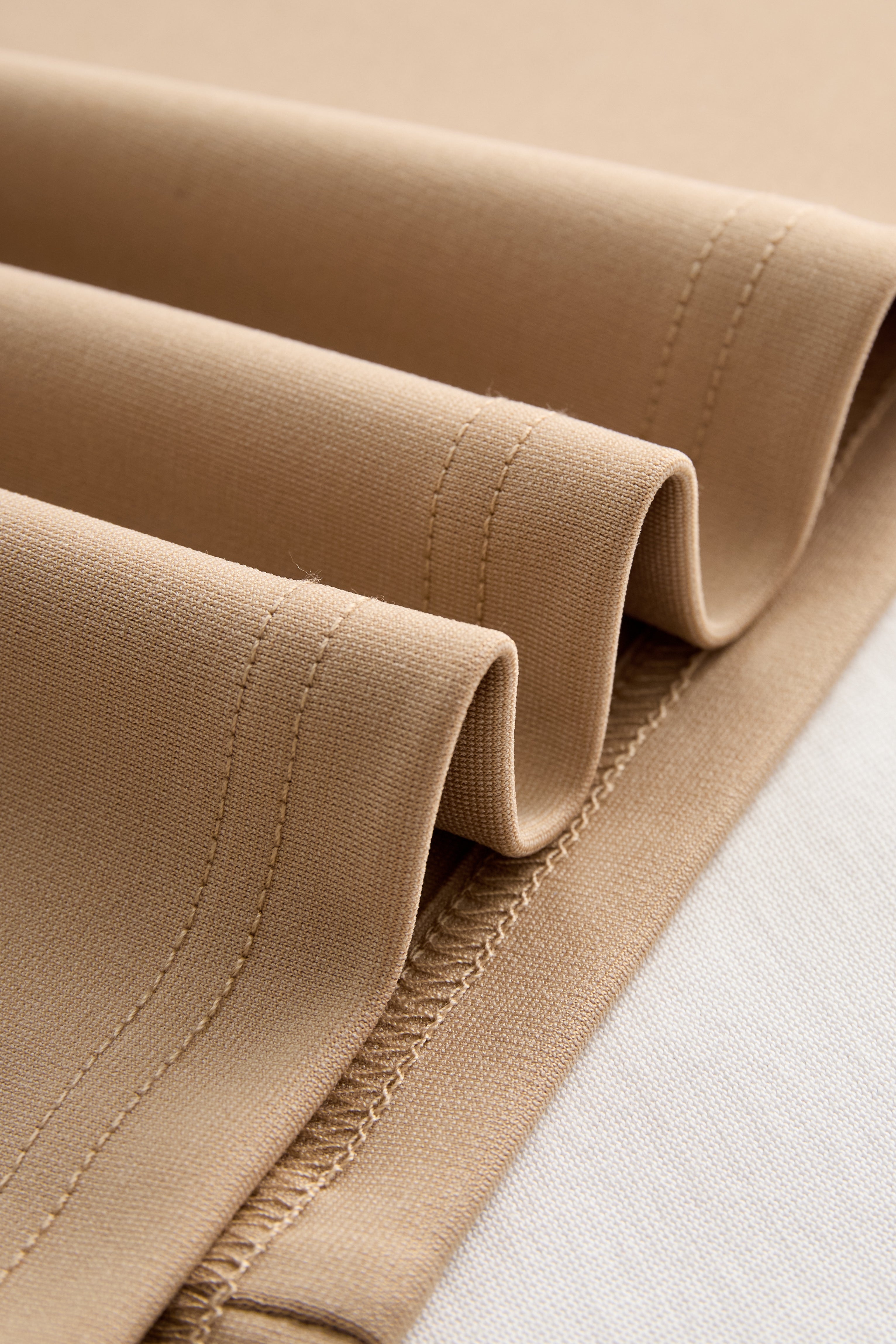 Léon Varel Sophisticated Beige Belted Dress