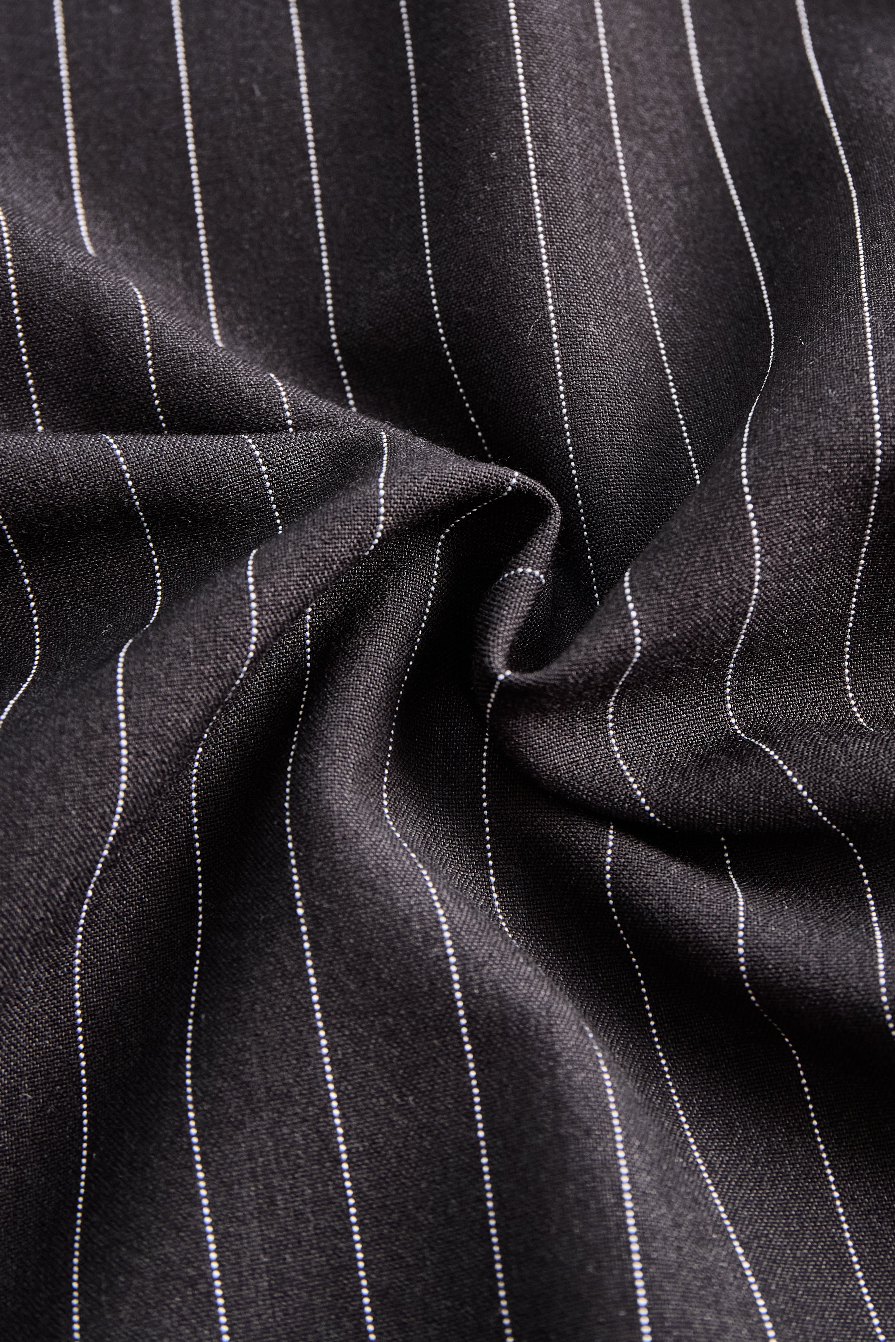 Léon Varel Pinstripe Top With Contrast Collar And Button Front