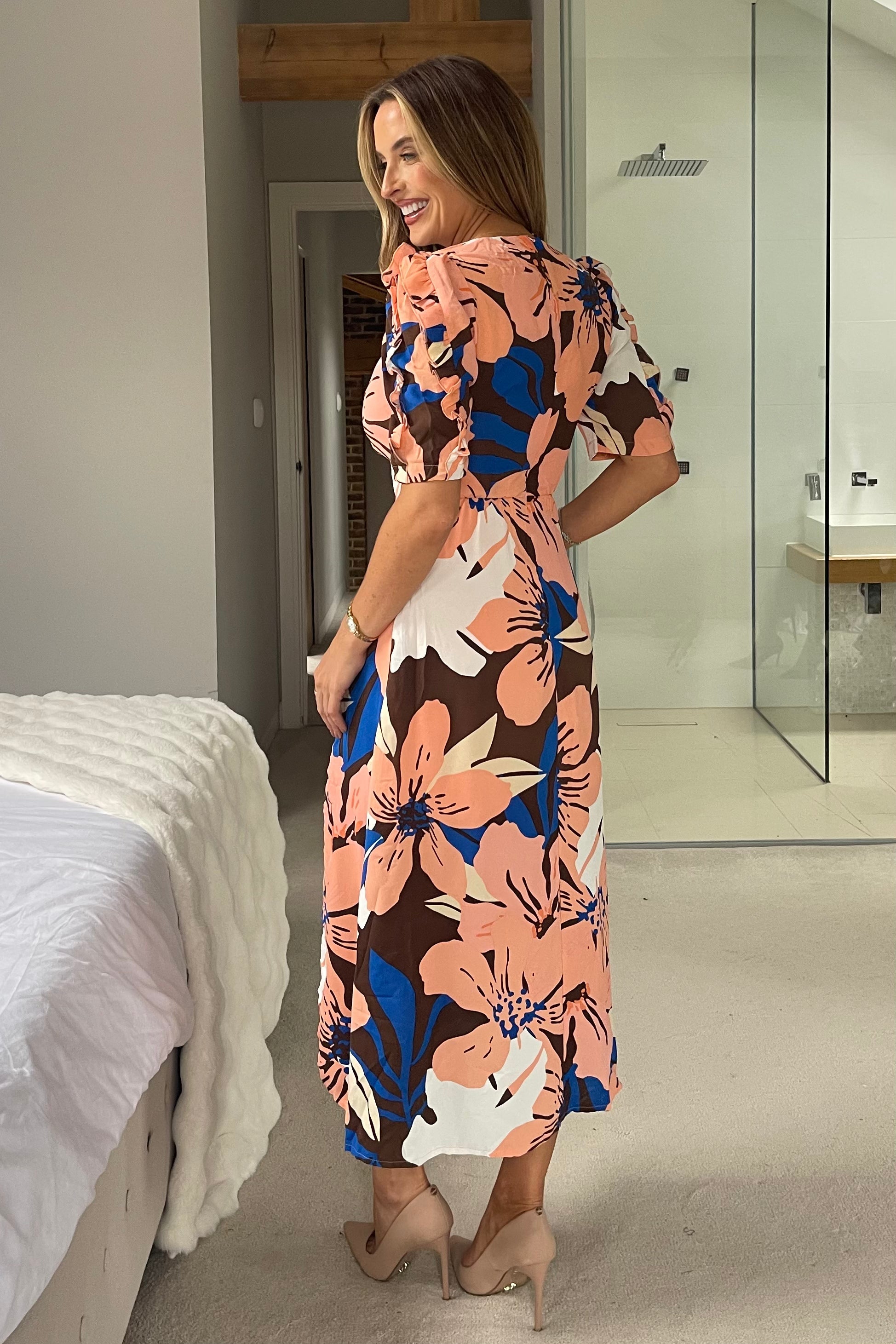 Samira Brown Peach Floral Frill Sleeve Midi Dress