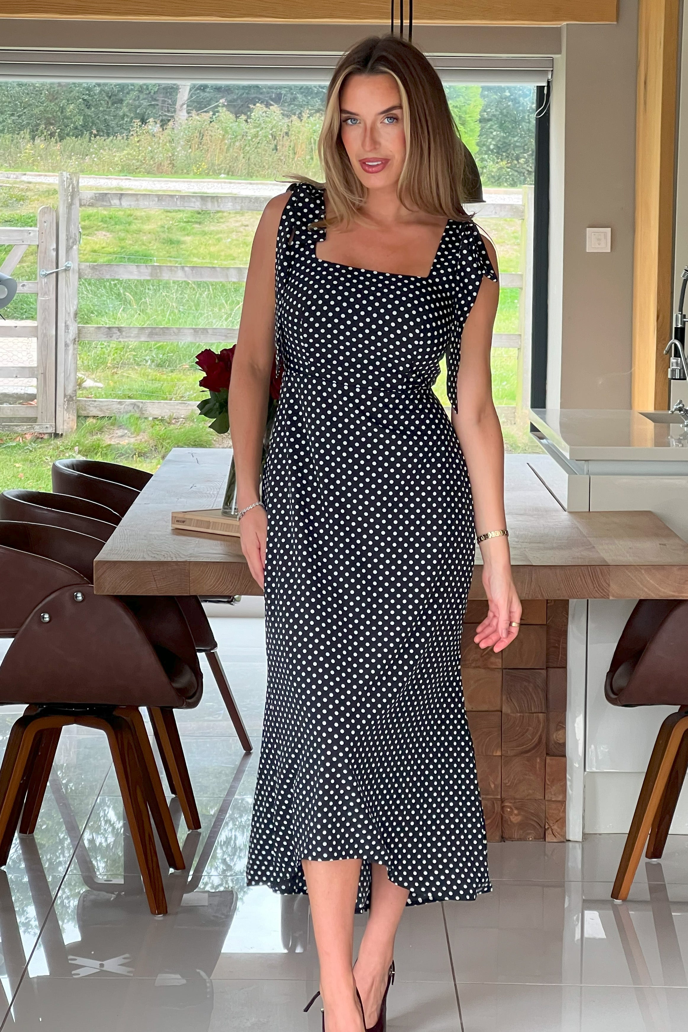 Jovi Tie Shoulder Square Neck Midi Dress Black Spot