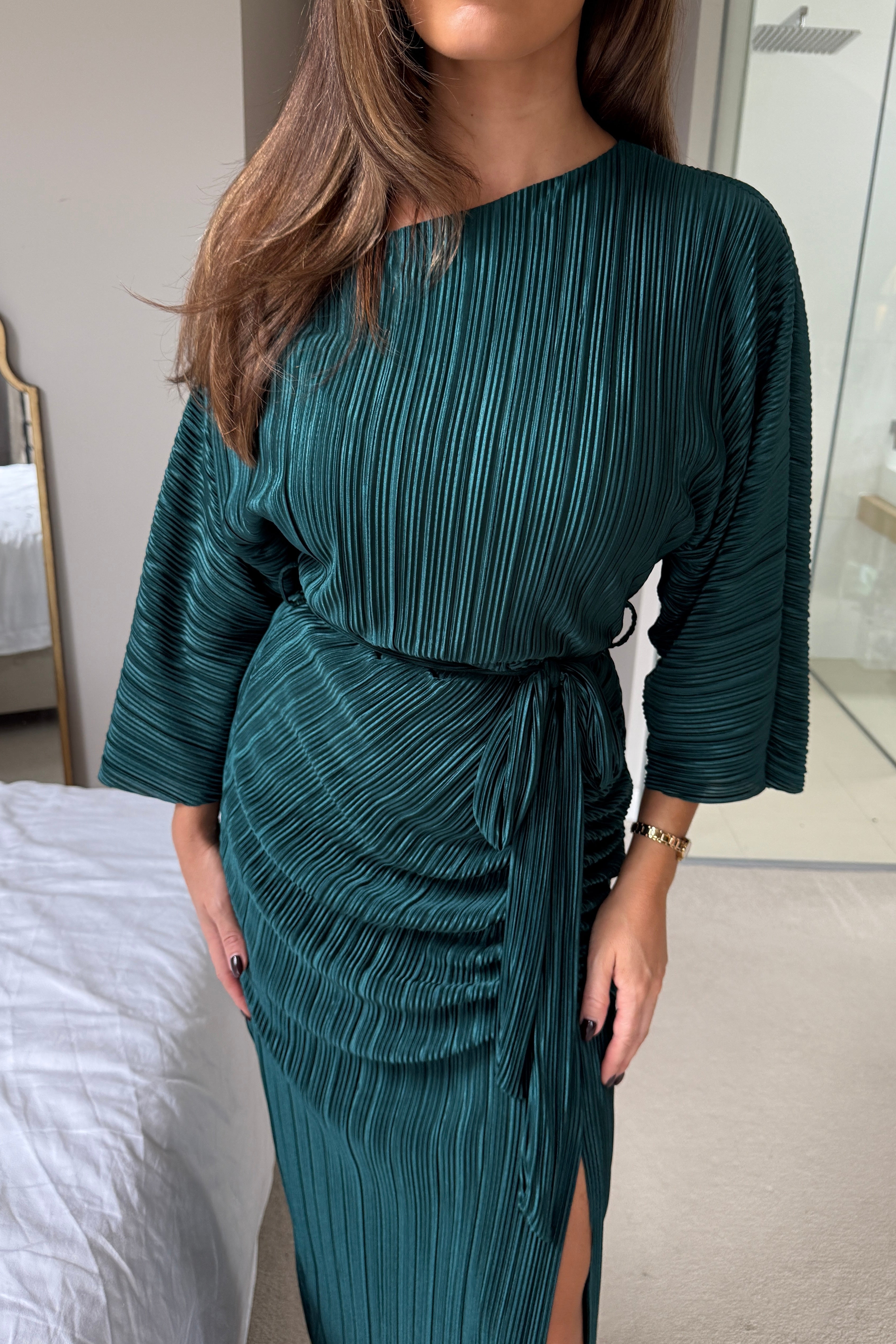 Vendy Off The Shoulder Ruched Detail Midi Dress Emerald