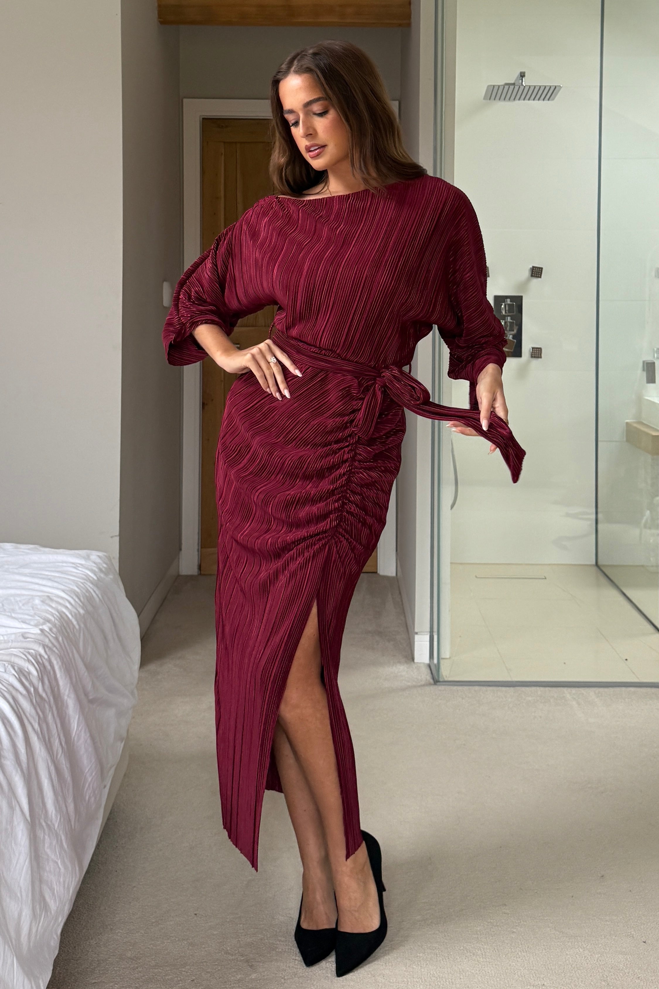 Vendy Off The Shoulder Ruched Detail Midi Dress Berry