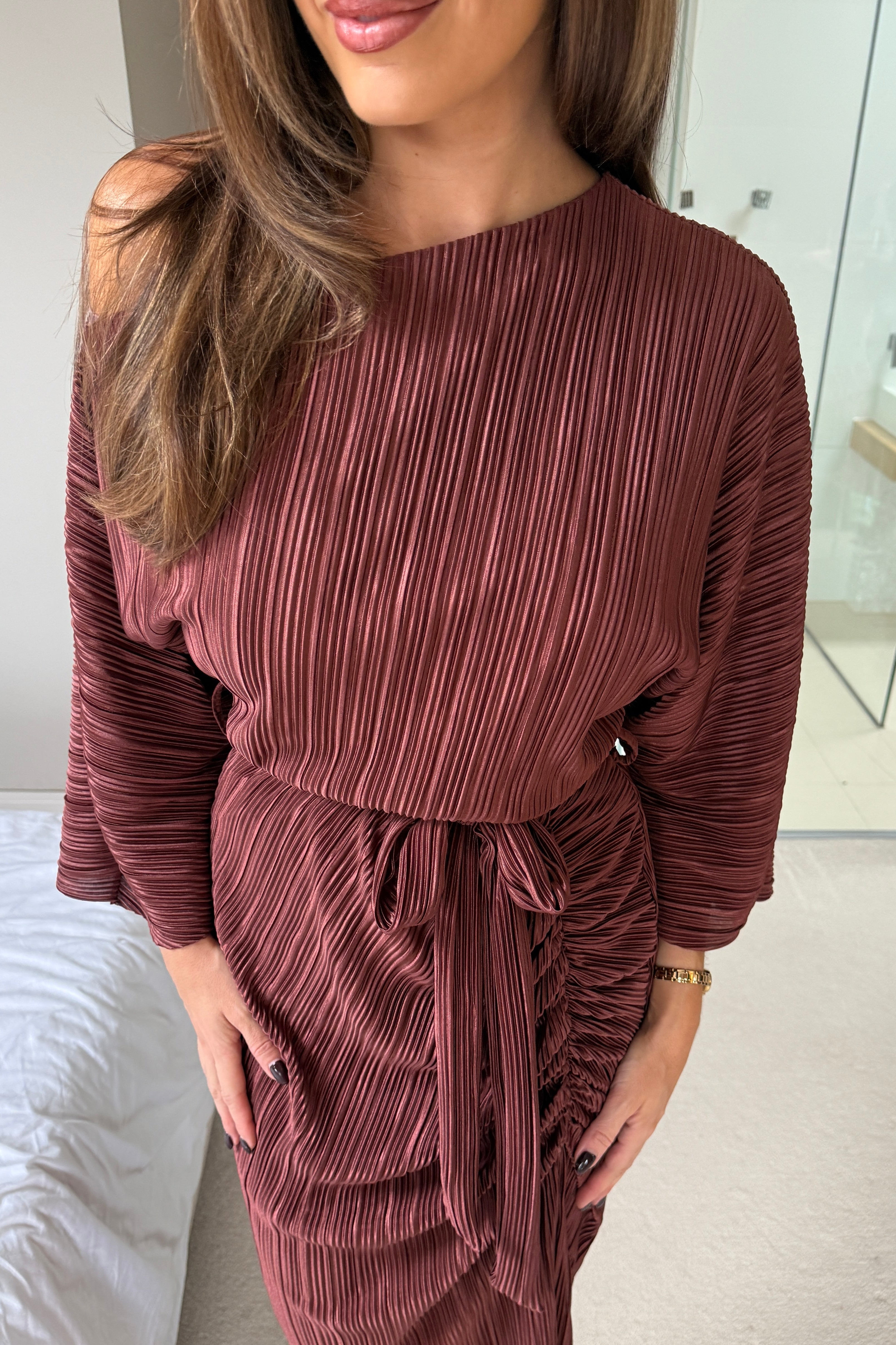 Vendy Off The Shoulder Ruched Detail Midi Dress Brown