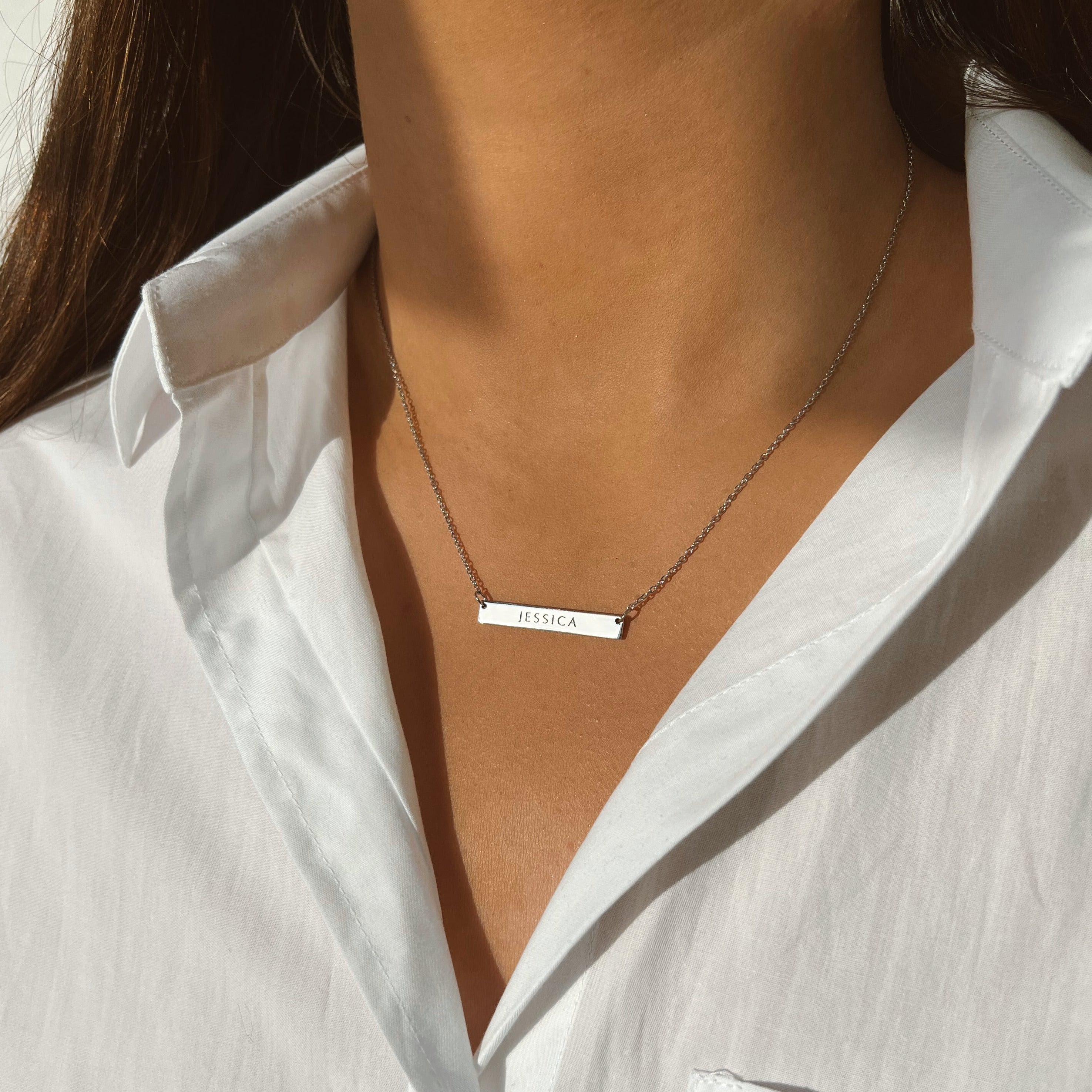 Léon Varel 3cm silver personalized bar necklace