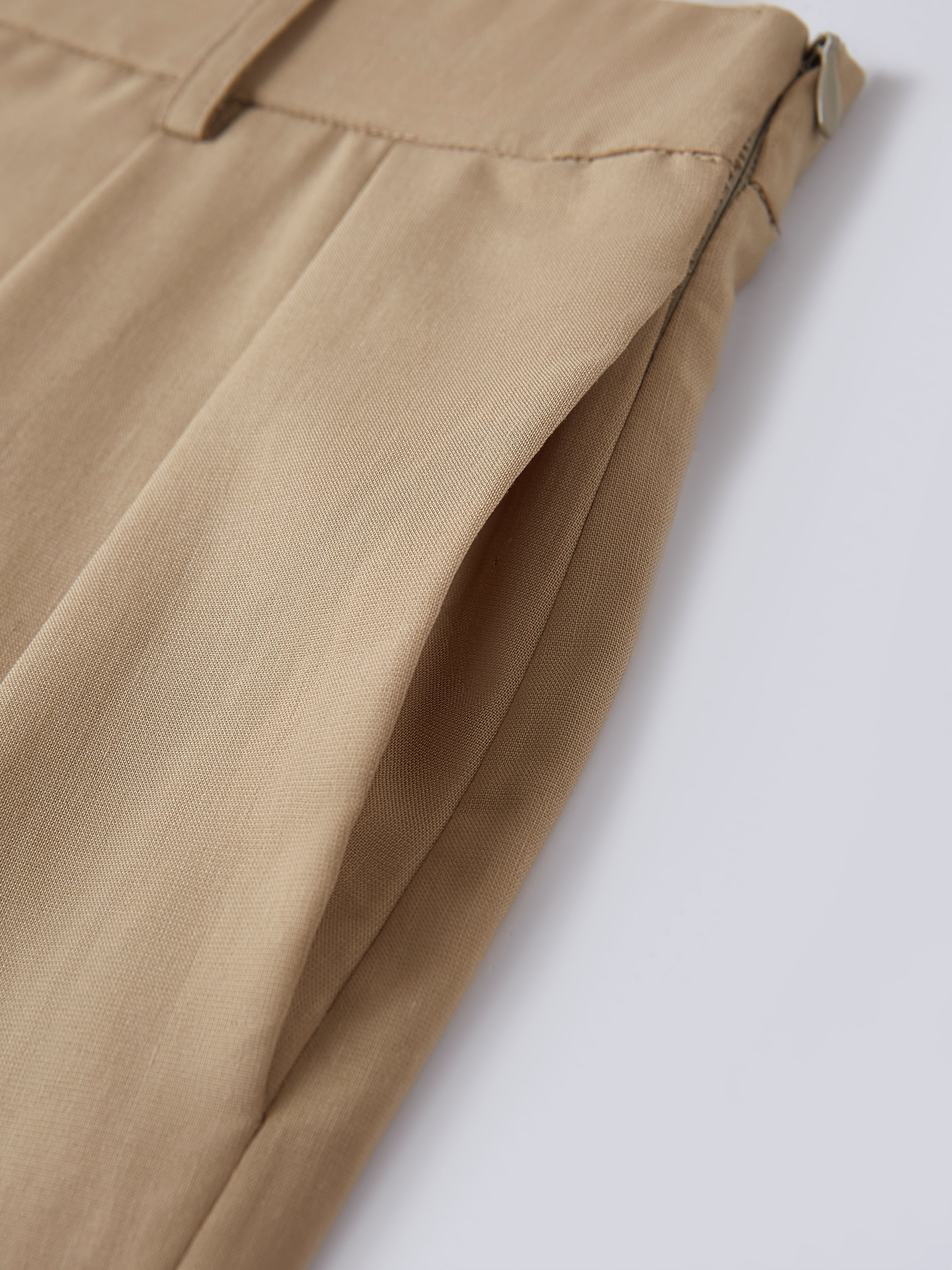 Lyocell-Linen Tailored Shorts with Pockets