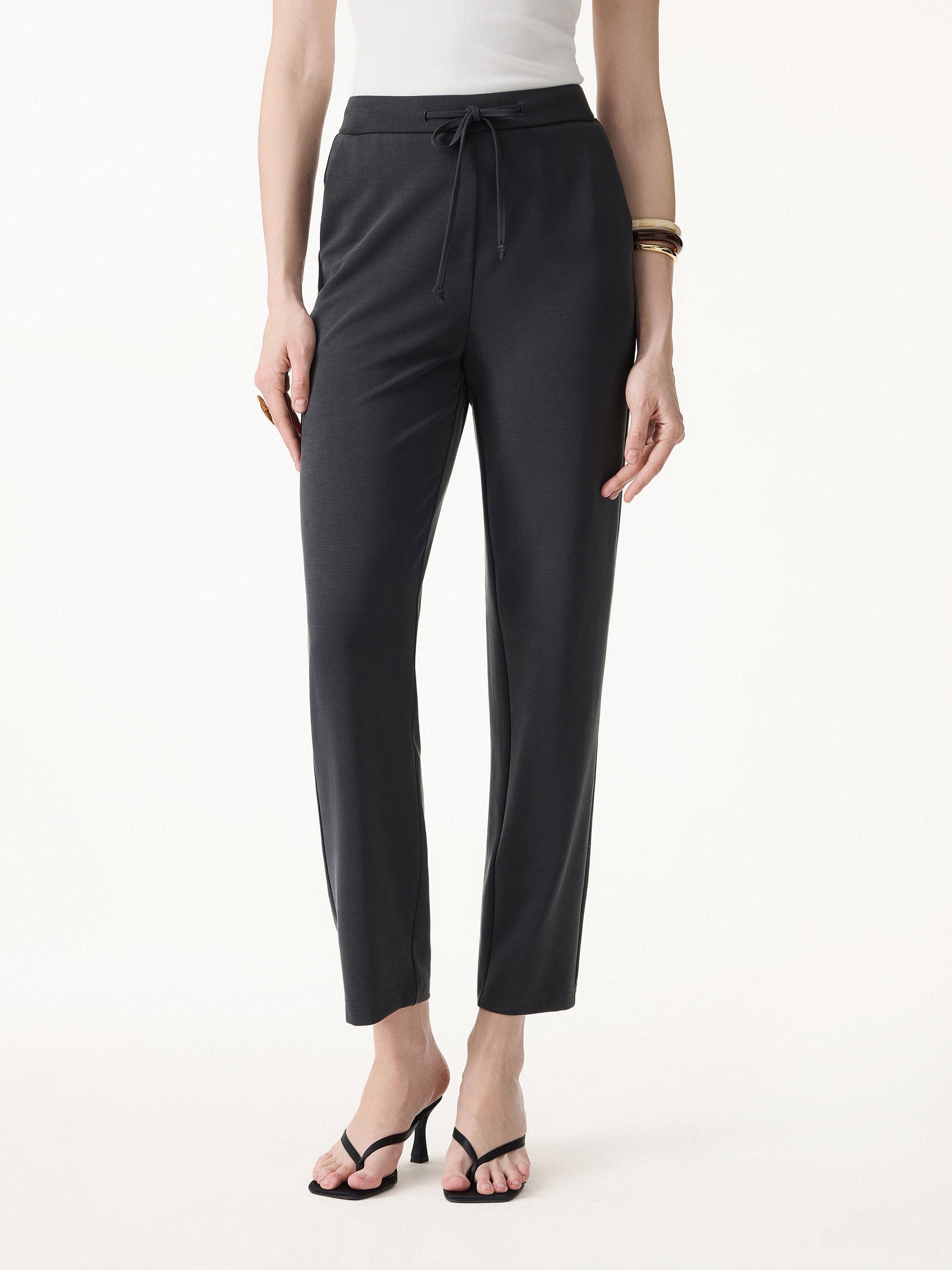 Sandwashed Mid Rise Cropped Tapered Travel Pant with Pockets