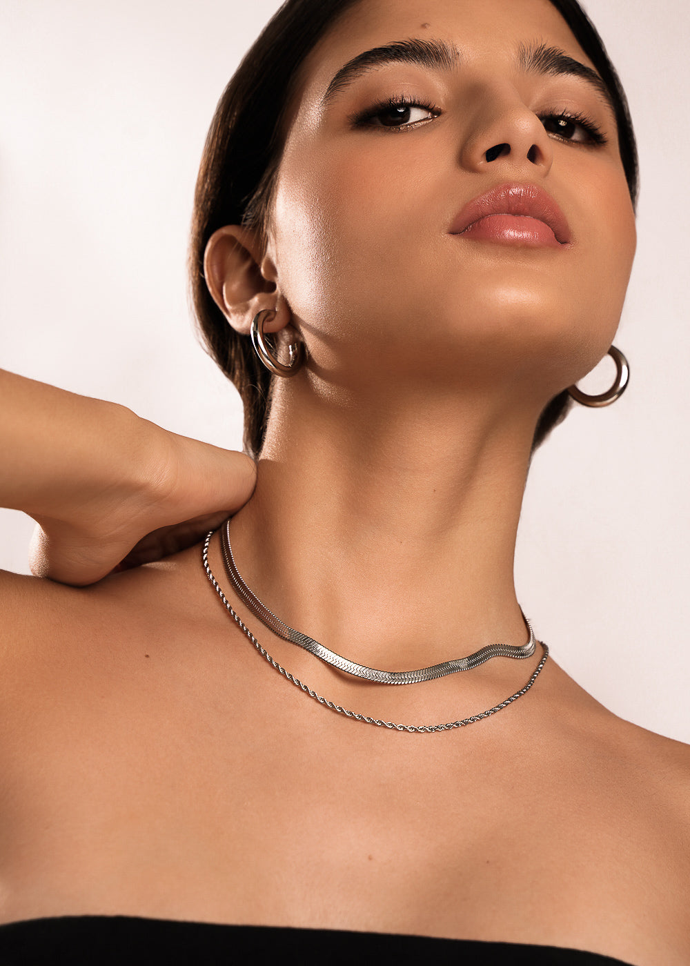Fine Heringbone Necklace In Ring